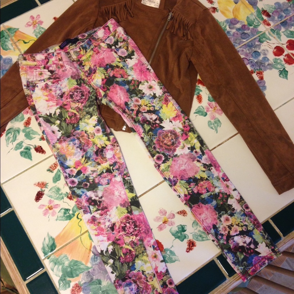 Justice fringe jacket 8 10 Levis floral jeans 7